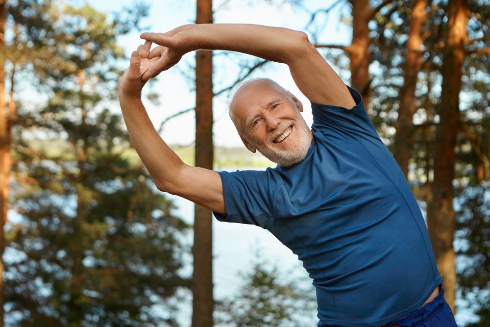 Beneficios de las actividades al aire libre para personas mayores
