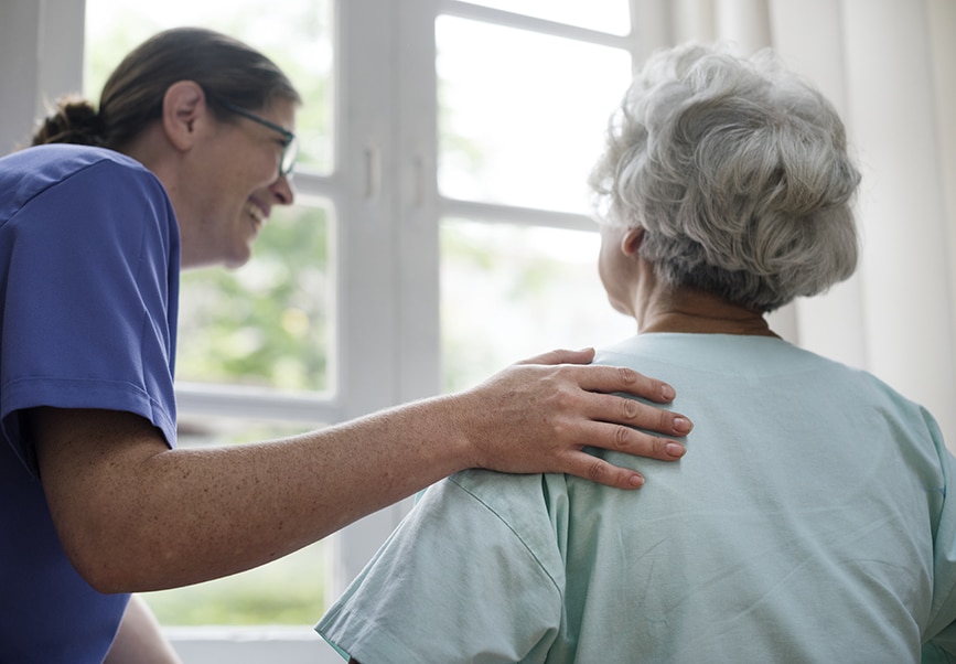 Consejos para reducir el riesgo de caídas en residencias de mayores