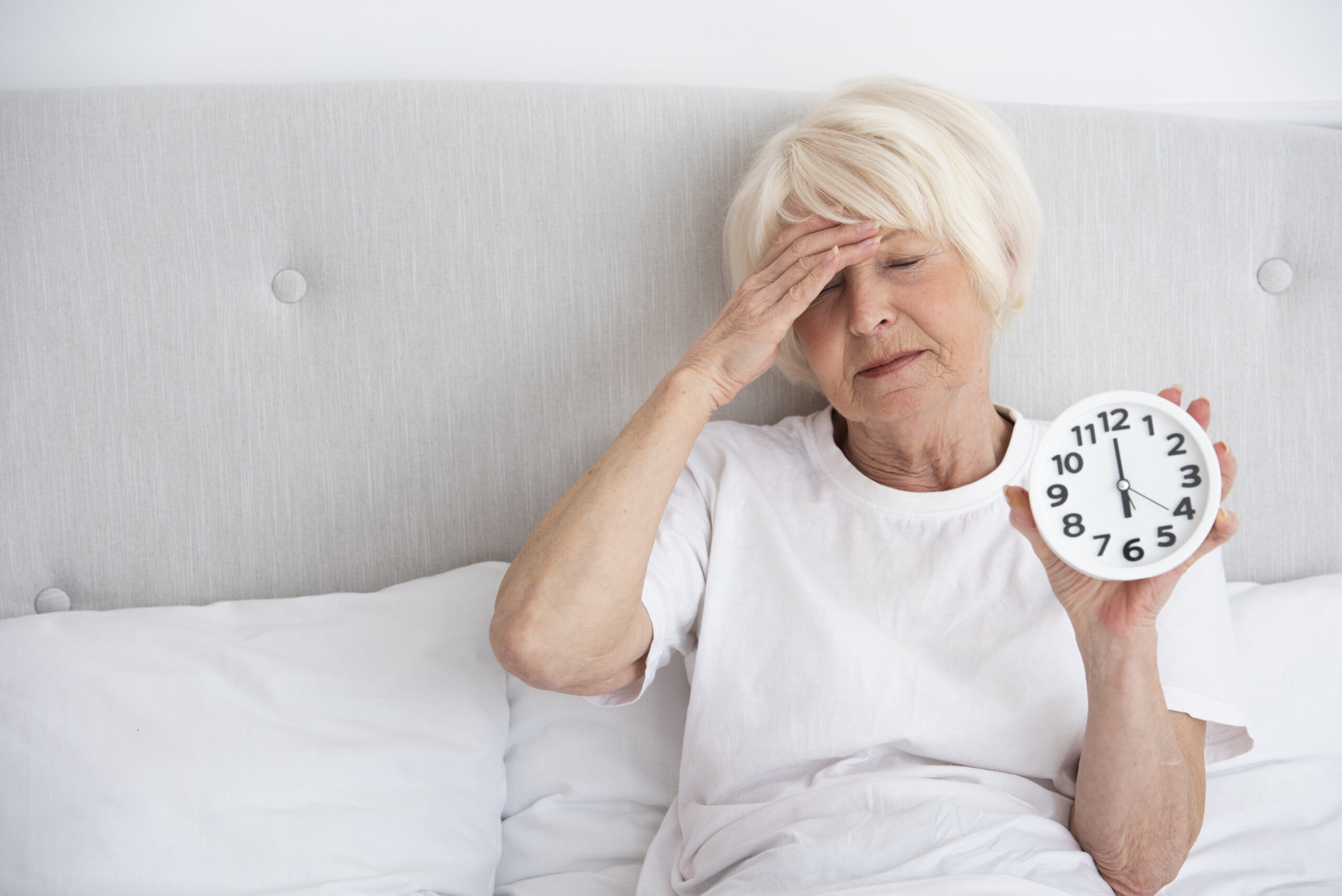 Insomnio en personas mayores ¿cómo debe ser su cuidado nocturno